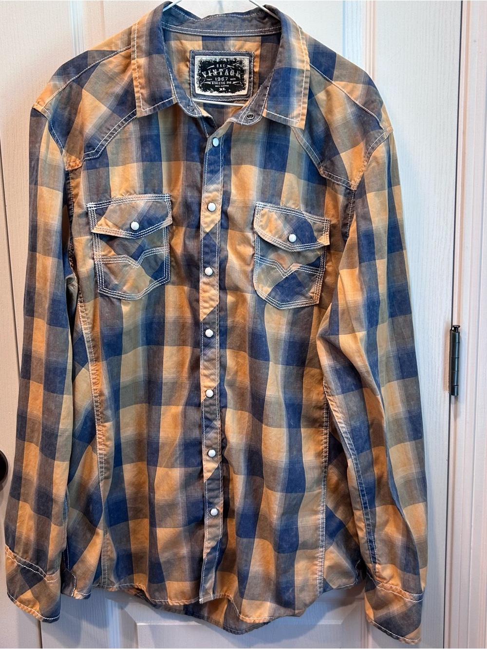 BKE Vintage Athletic Fit Pearl Snap Up Long Sleeve Orange & Blue Size XL Shirt